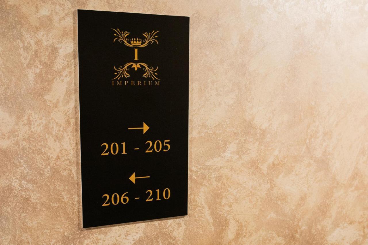 Garni Hotel Imperium سوبوتيتْسا المظهر الخارجي الصورة