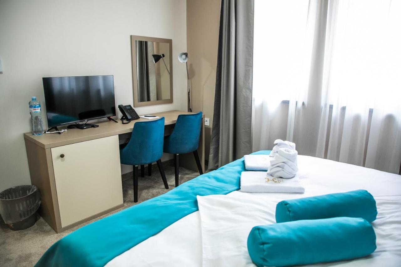 Garni Hotel Imperium سوبوتيتْسا المظهر الخارجي الصورة