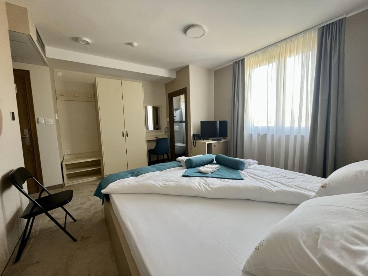 Garni Hotel Imperium سوبوتيتْسا المظهر الخارجي الصورة